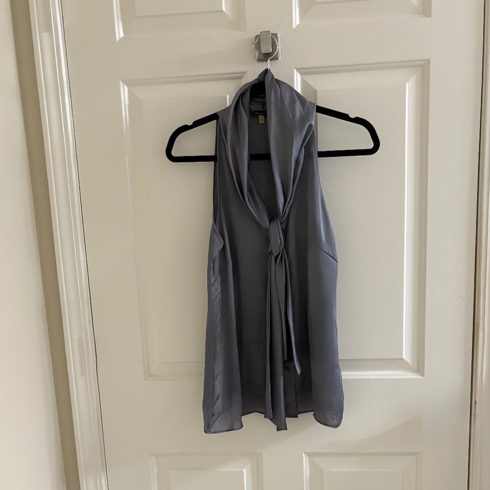 Sleeveless Gray Tie-Neck Blouse – Flowy & Polished | Size S